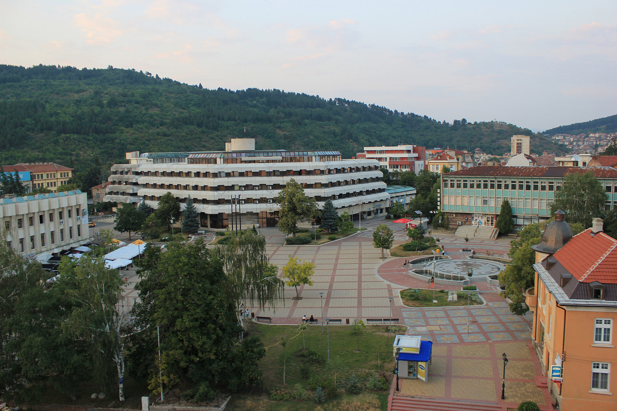 Dupnitsa (Дупница) (Photo license CC-BY-SA 3.0)
